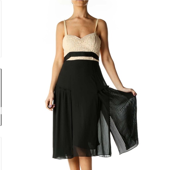 BCBG MaxAzria Summer Chiffon A-Line Dress Size : 10 - Picture 1 of 16